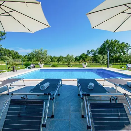 Afrodita In Pula-istrien *