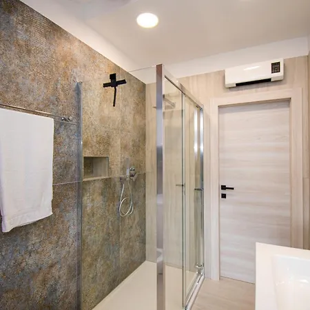 Afrodita In Pula-istrien Vila Pula