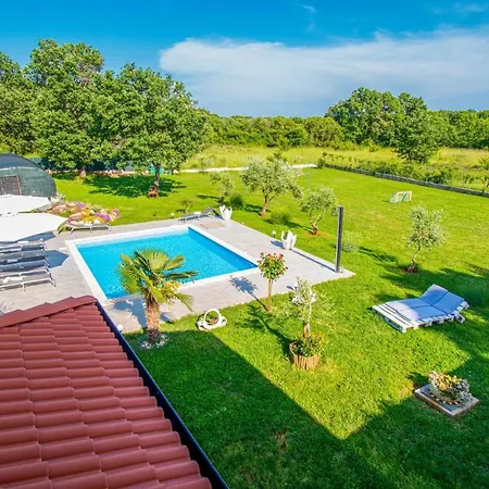 Afrodita In Pula-istrien