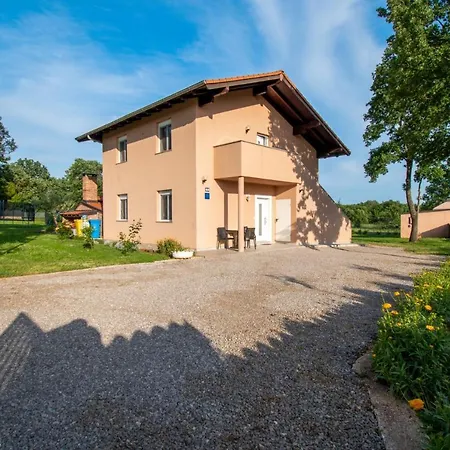 ヴィラ Afrodita In Pula-istrien *