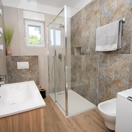 ヴィラ Afrodita In Pula-istrien