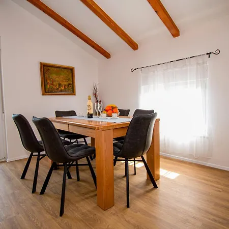 فيلة Afrodita In Pula-istrien