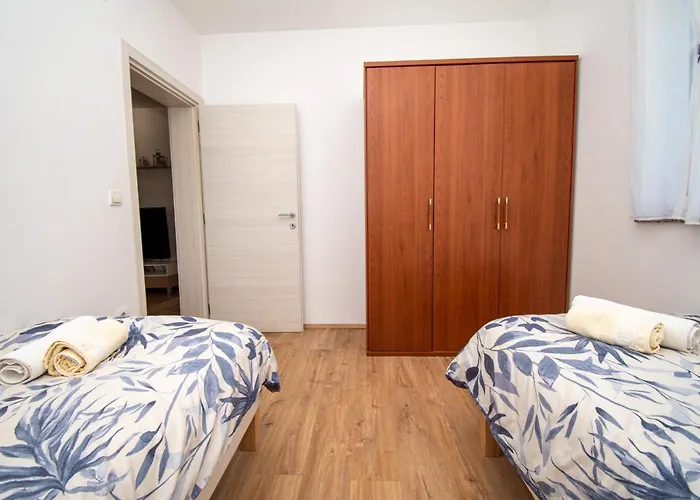 Afrodita In Pula-istrien Вілла