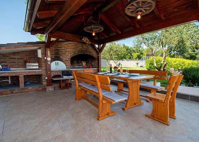 Afrodita In Pula-istrien Villa *