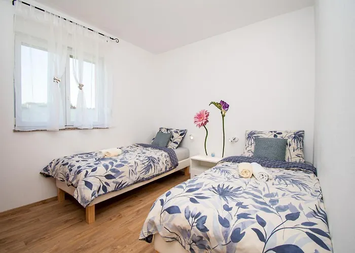 Afrodita In Pula-istrien Villa *