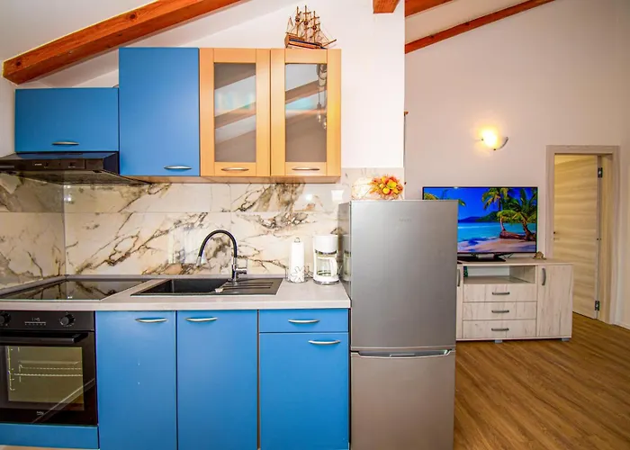 Afrodita In Pula-istrien Вілла