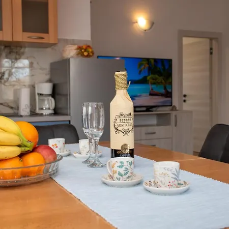 Afrodita In Pula-istrien Villa *